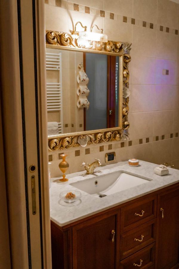 Villa Sabry Taranto Bagian luar foto